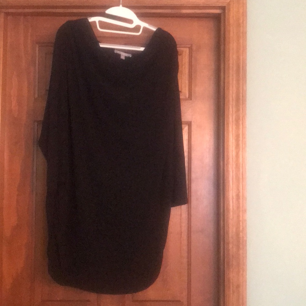 NY Collection Woman Tunic top.
